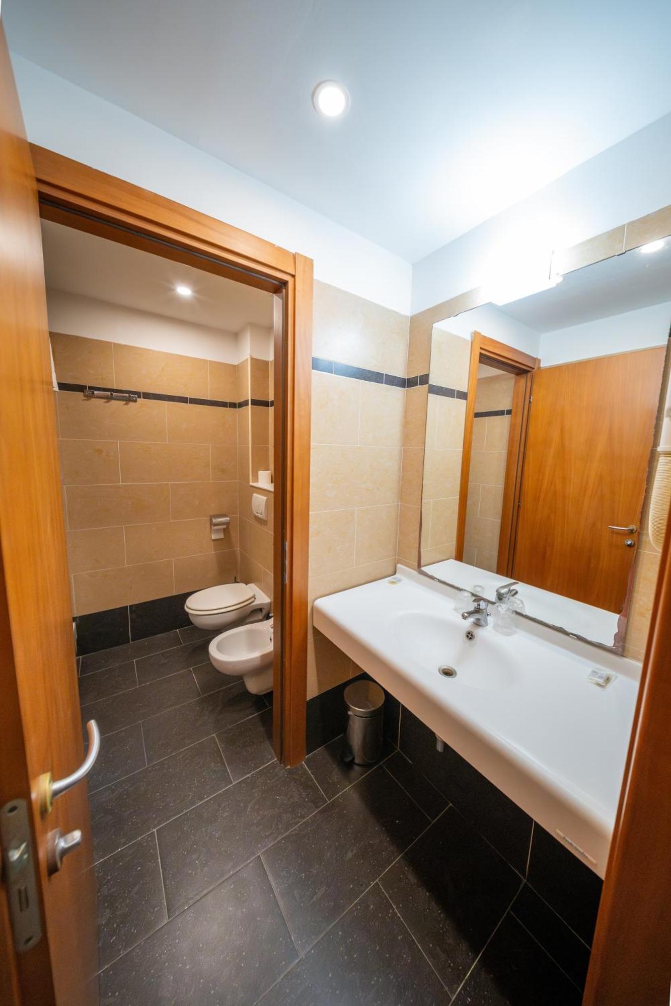 Hotel Residence Sestriere Монкалиери Екстериор снимка
